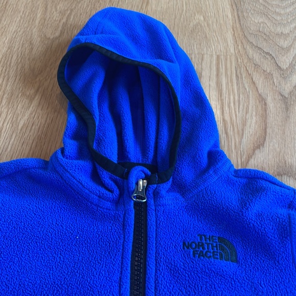 North Face kids zip up fleece. - Picture 2 of 2